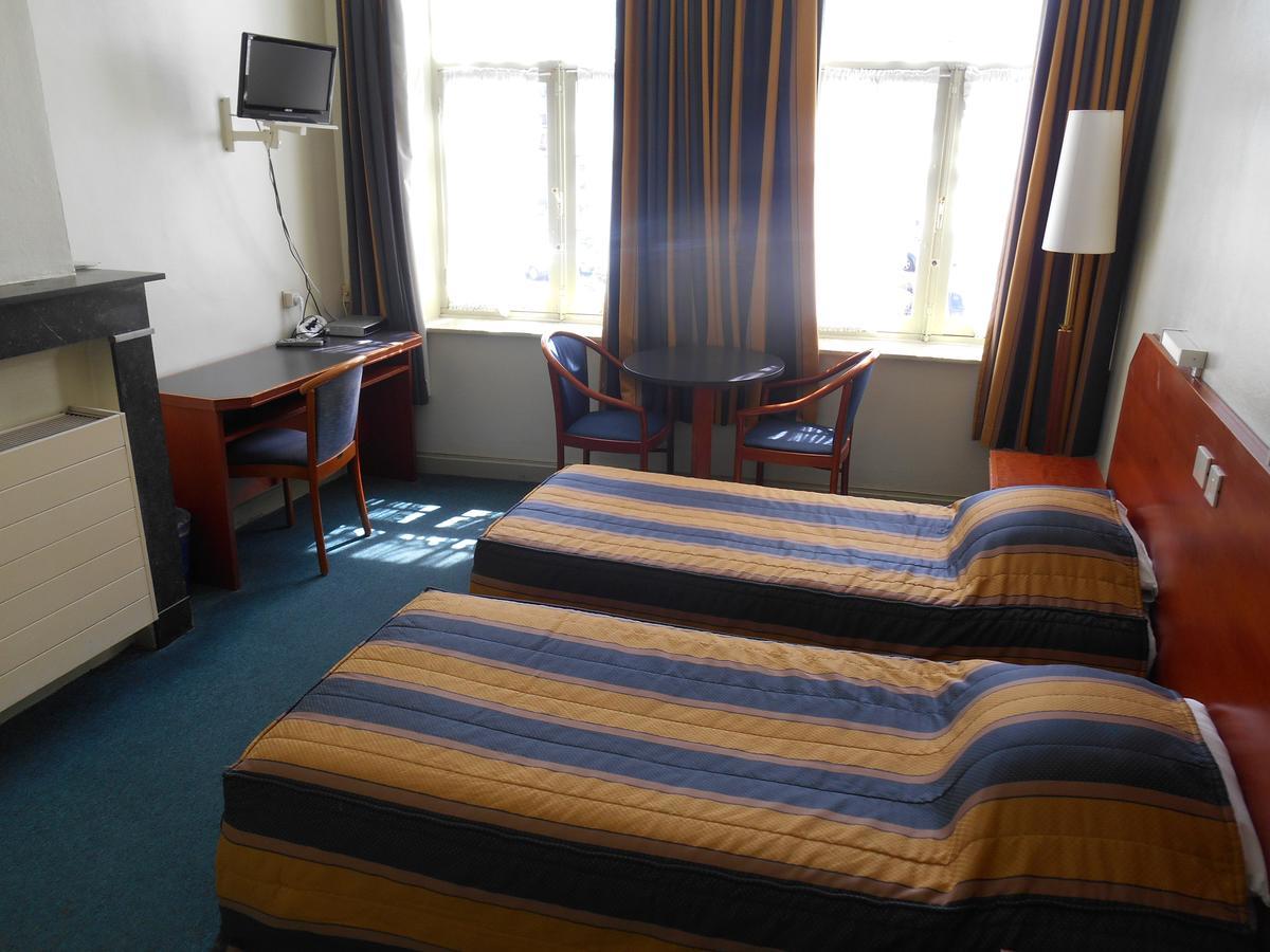 איפר Hotel Old Tom מראה חיצוני תמונה