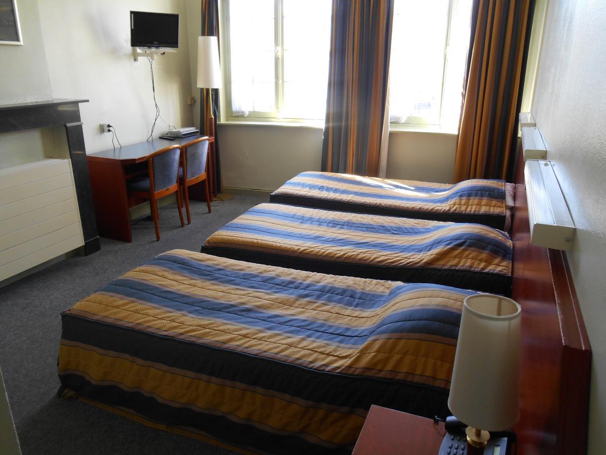 איפר Hotel Old Tom מראה חיצוני תמונה