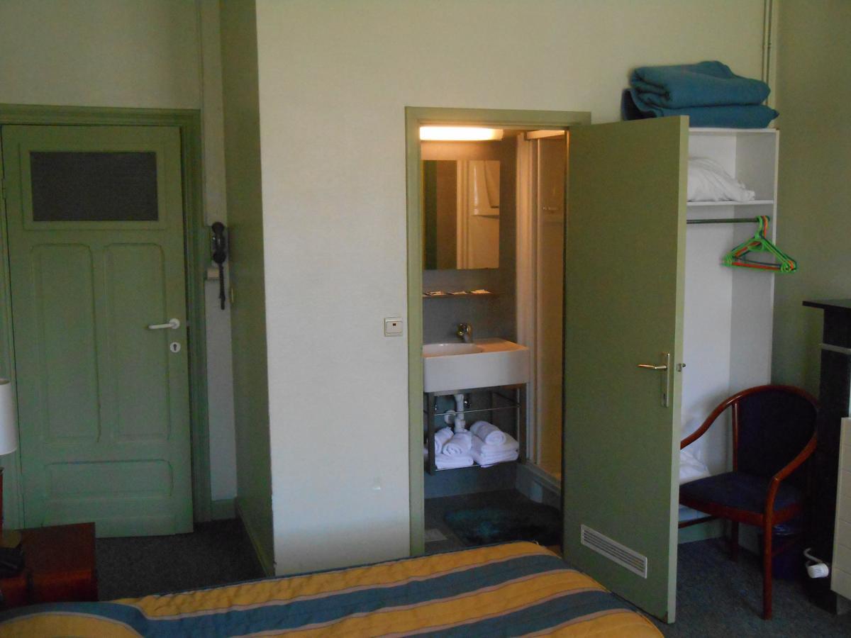 איפר Hotel Old Tom מראה חיצוני תמונה